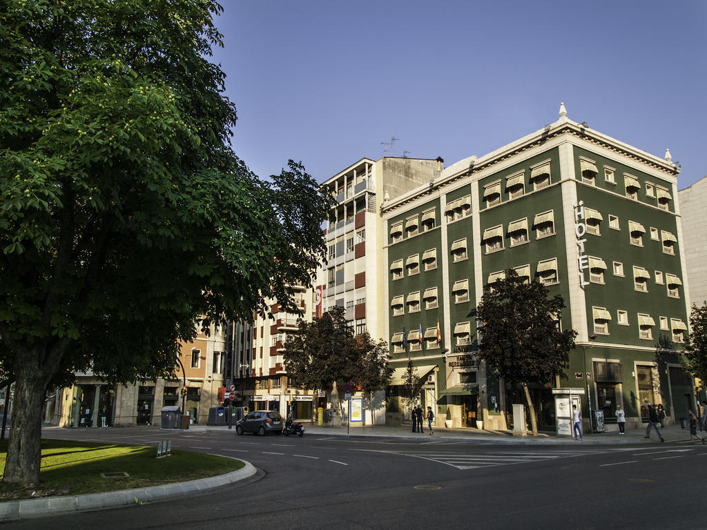 Ramon Berenguer IV Hotel Лерида Екстериор снимка